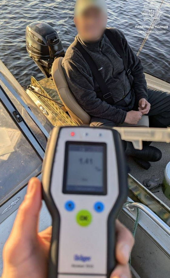 Штраф больше 25 тысяч. Украинцам напомнили о важном запрете на воде