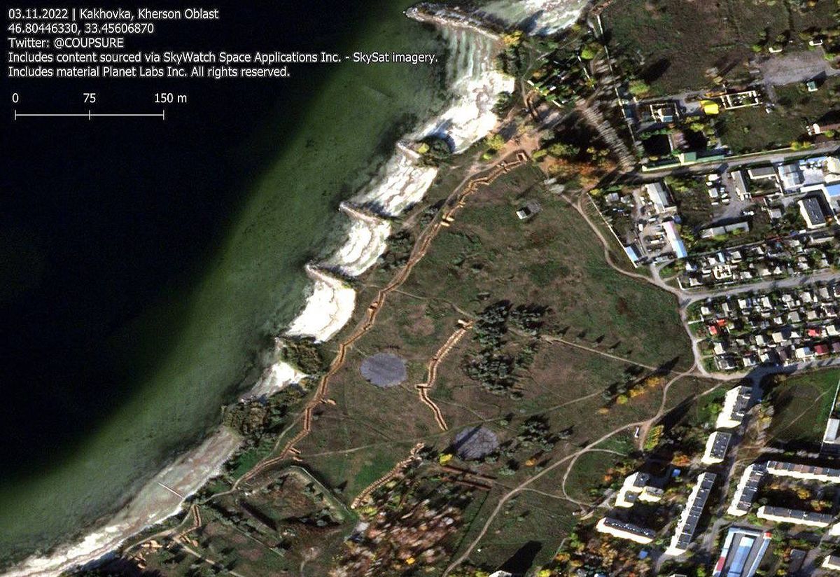 Як окупанти готуються до оборони Херсона: супутникові знімки