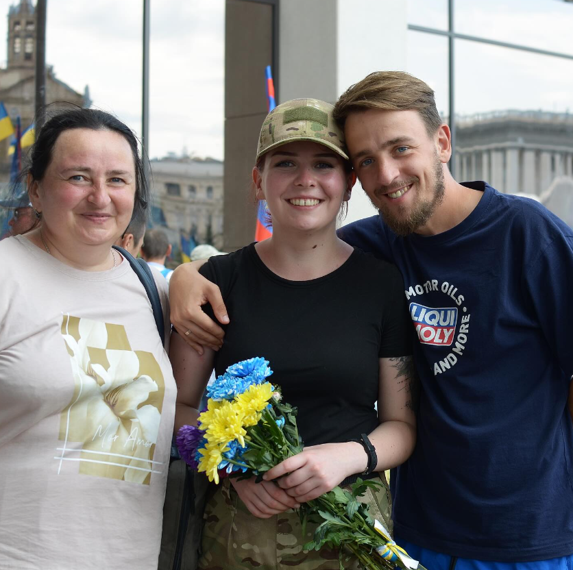 &quot;Рожденная для войны&quot;. Как сейчас живет и чем занимается &quot;Пташка&quot; из Азовстали