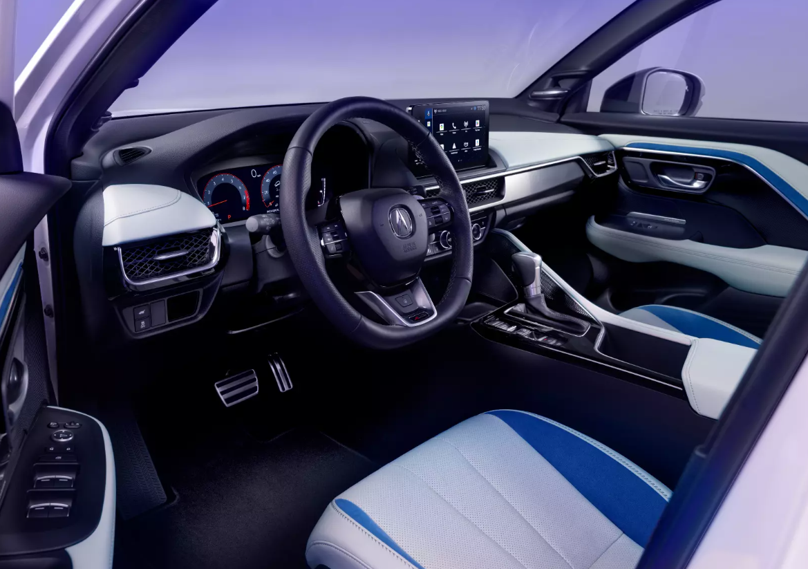 Acura представила найменший кросовер ADX