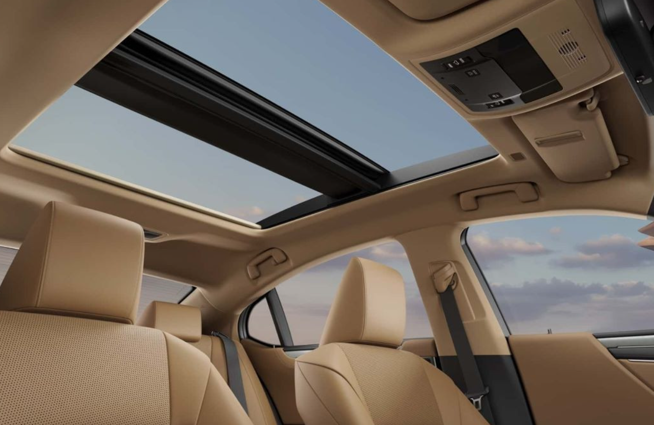 Lexus представил обновленный седан ES: названные цены и характеристики