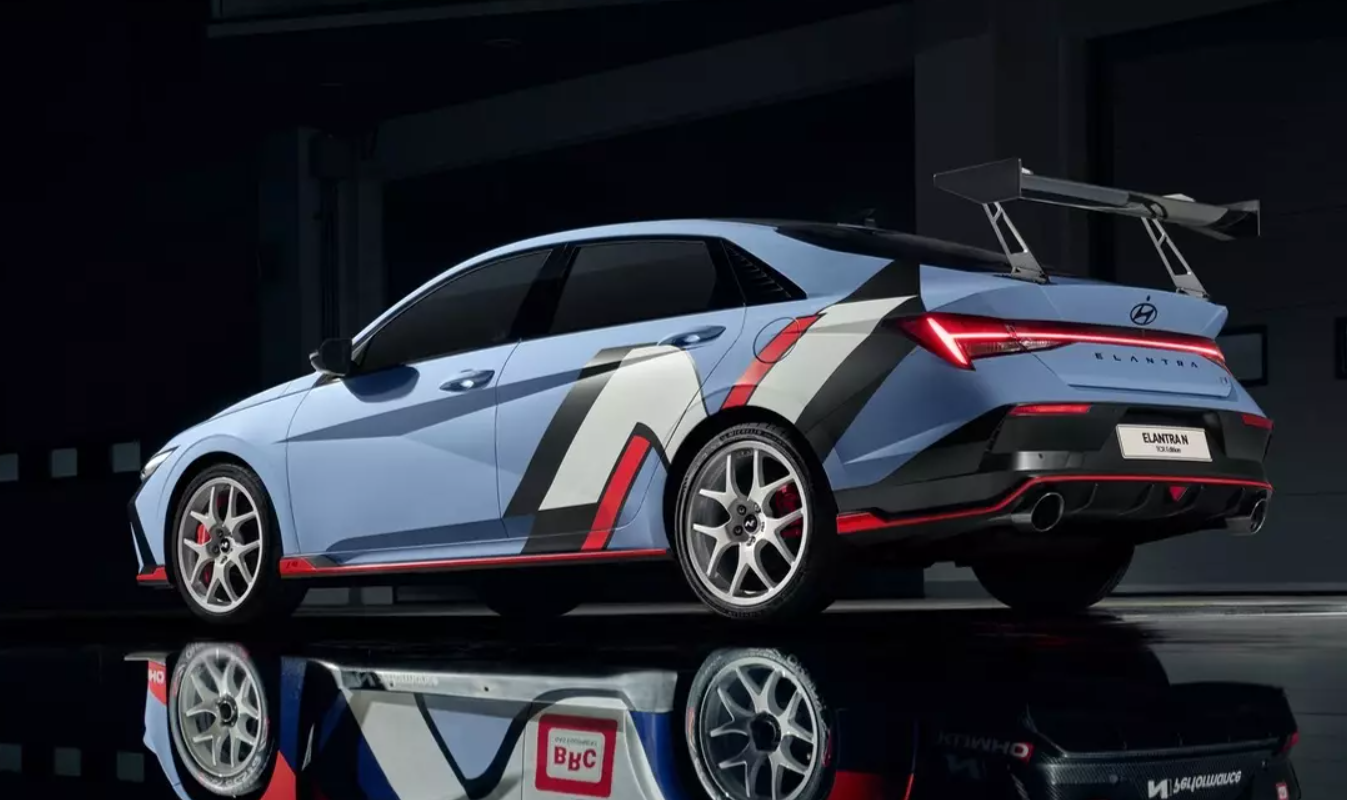 Для справжніх перегонів: Hyundai Elantra отримав спортивну версію