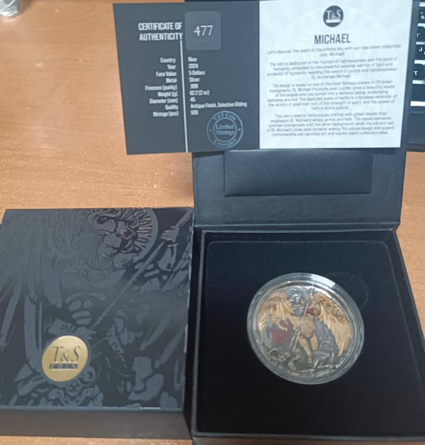 &quot;Справжній скарб&quot;. На кордоні з Україною митники виявили унікальні срібні монети (фото)