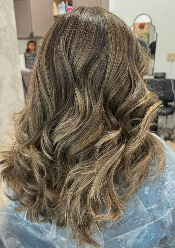 Ці жіночі зачіски безжально старять й підкреслюють всі недоліки. Відмовтесь від них, якщо вам за 40