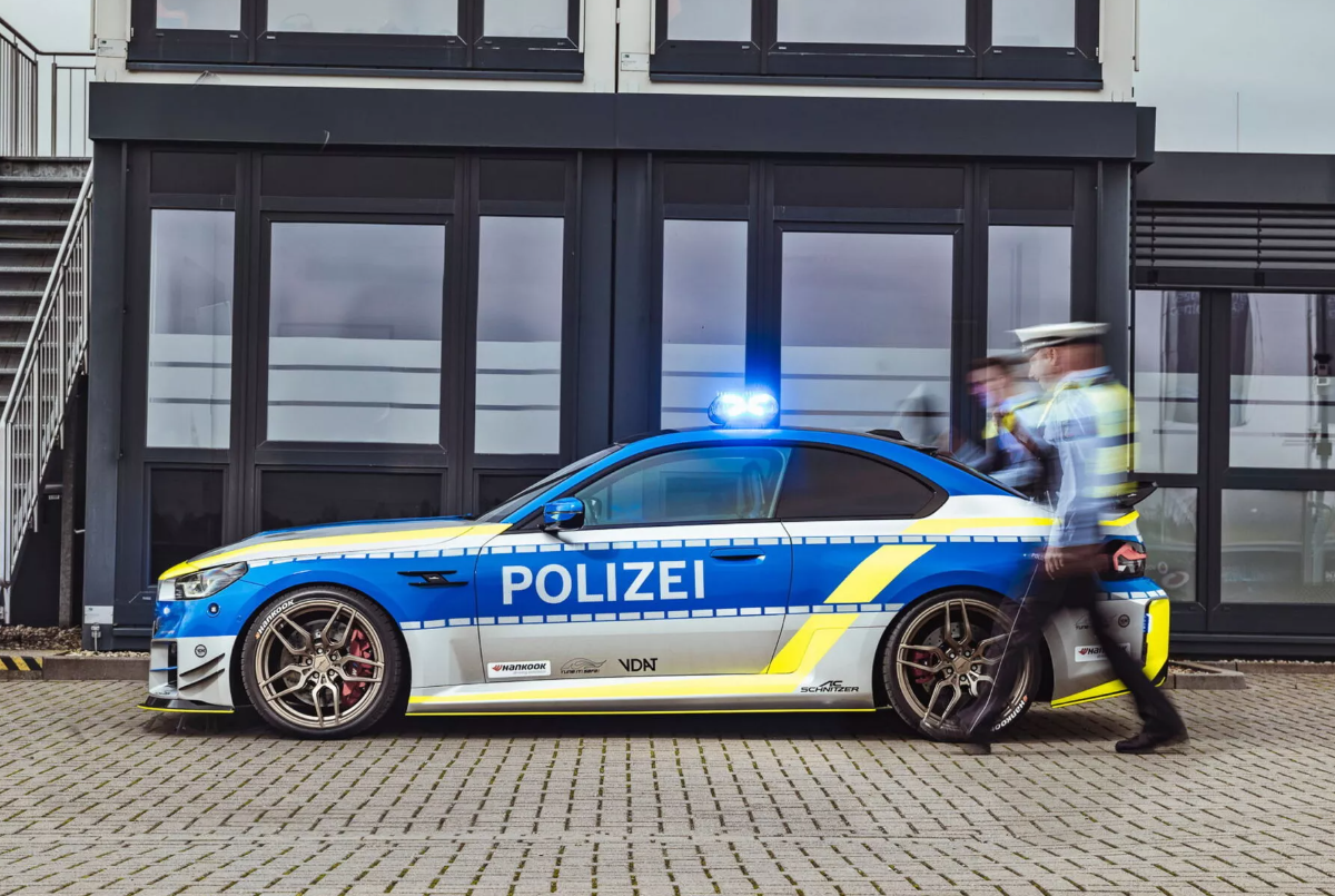 Для полиции создали специальный спорткар BMW M2