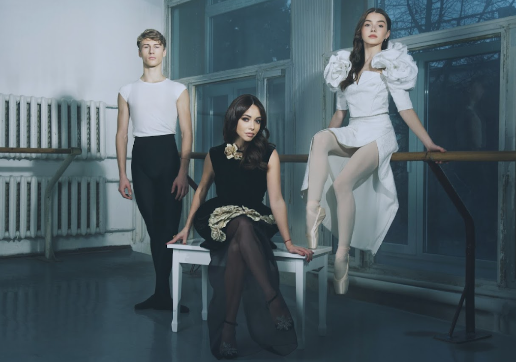 Катерина Кухар знялася у дуже красивій фотосесії зі своїми студентами