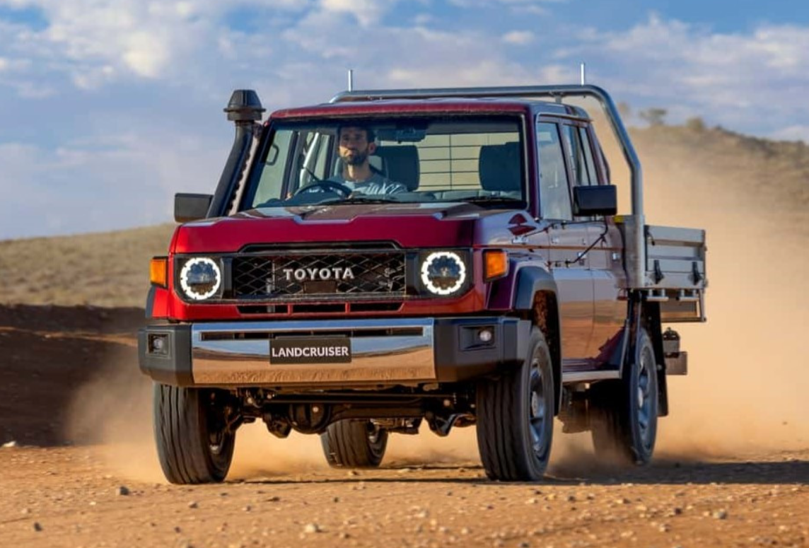 Более 40 лет в производстве: классический внедорожник Toyota Land Cruiser 70 снова обновили