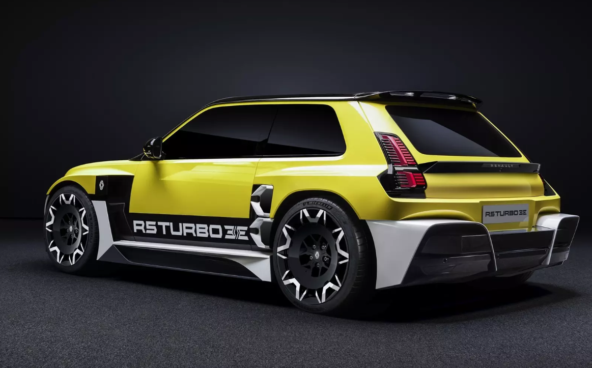За 120 тысяч евро: электрический Renault 5 Turbo получил динамику суперкара