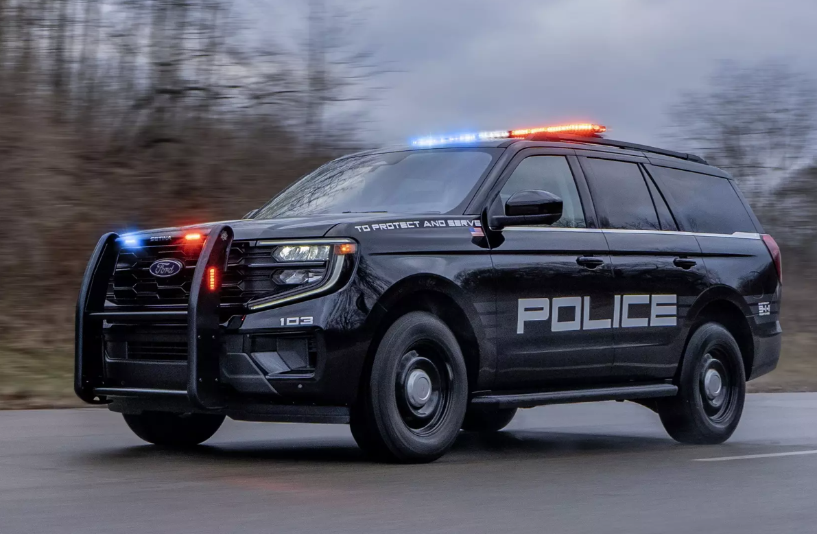 Ford представил доработанный внедорожник Expedition для службы в полиции