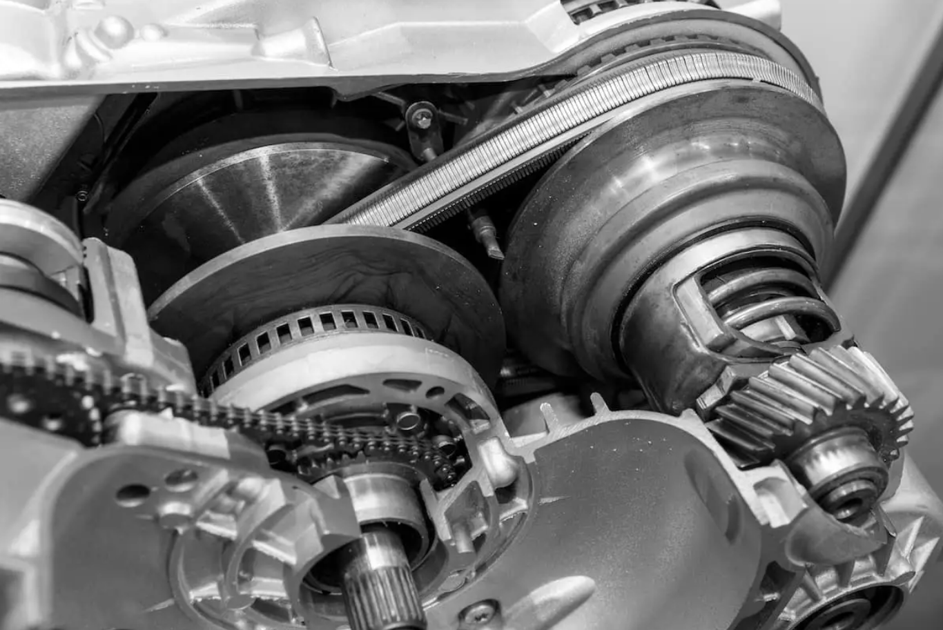 Чи потрібно прогрівати варіатор CVT у мороз: подробиці