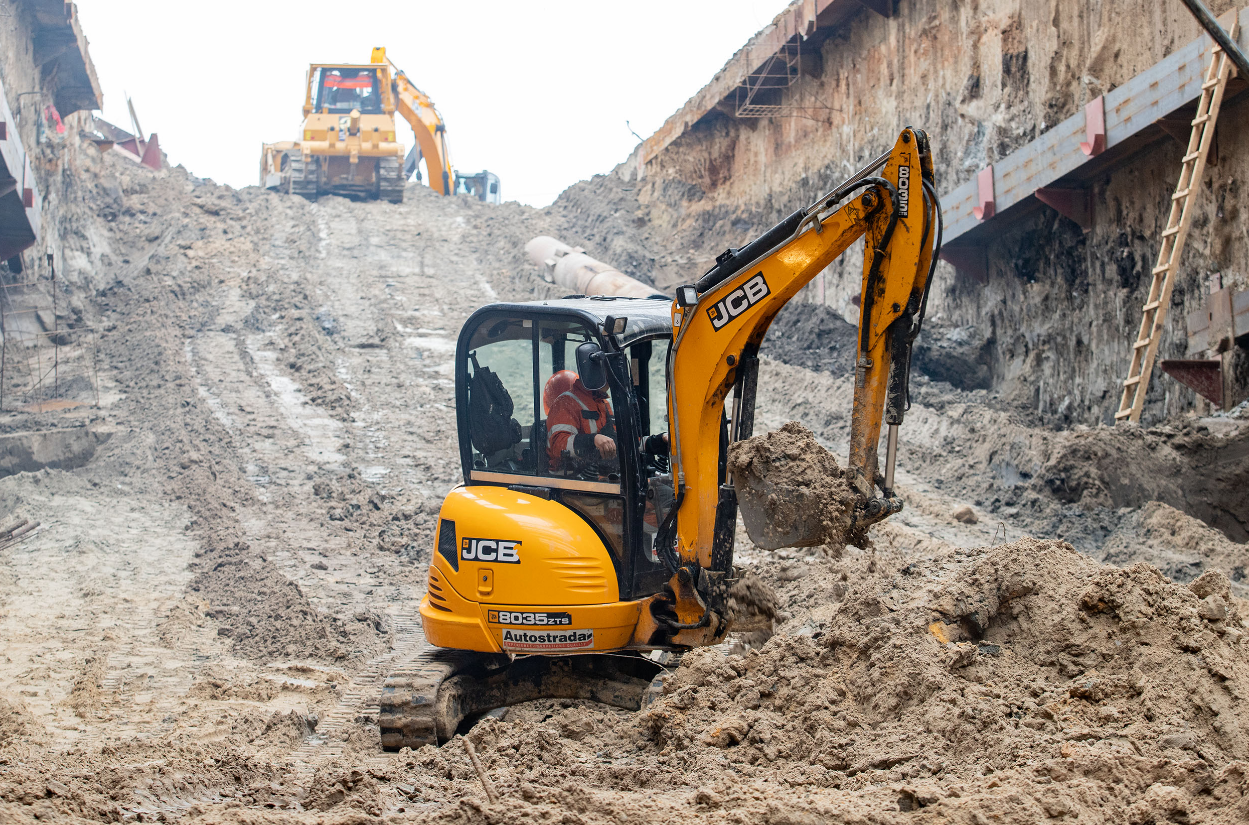 У КМДА показали, як будують метро на Виноградар (фото, відео)