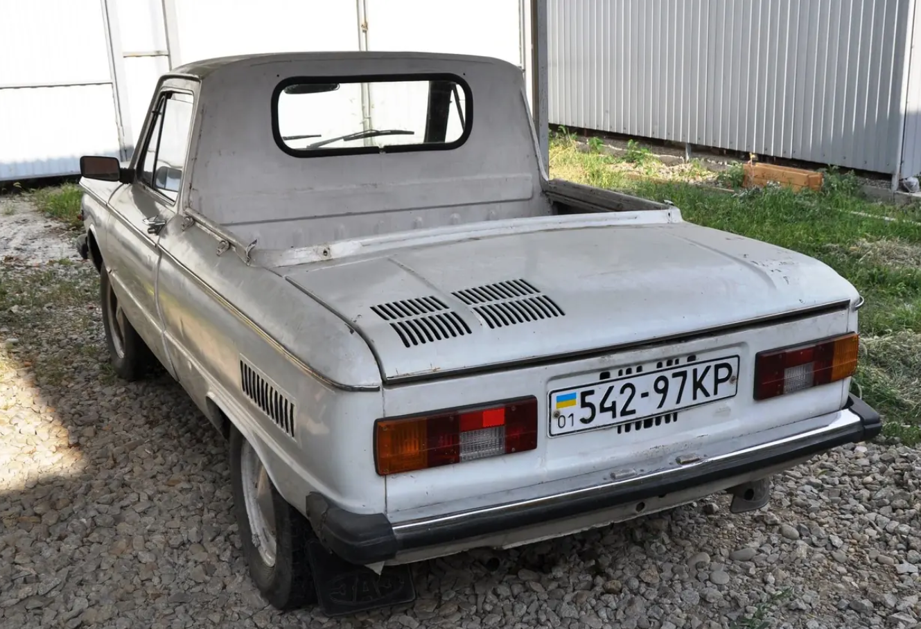 "Запорожець" з кузовом пікап: як поєднати несумісне