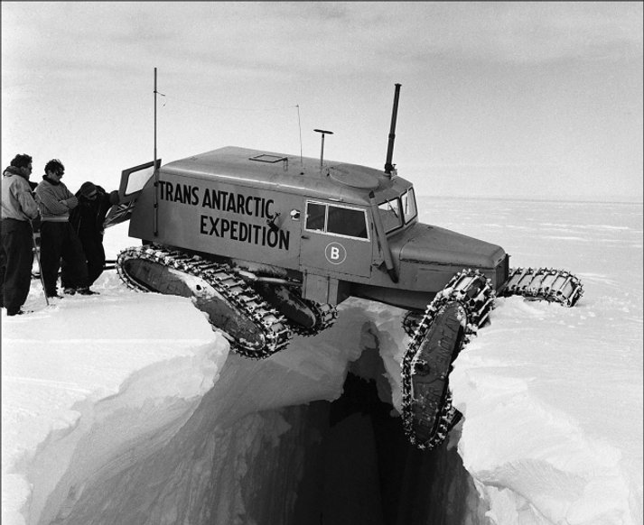 Транспорт в Антарктиде: кто на чем ездил