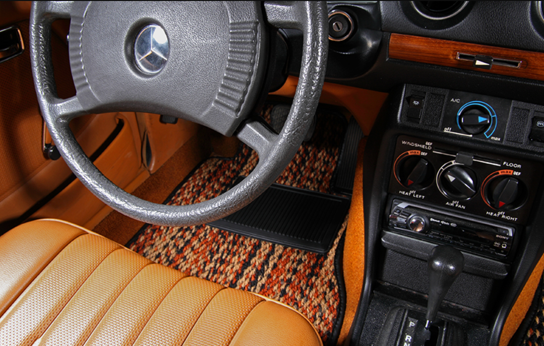 Как выбрать автомобильные коврики для зимы: советы водителям