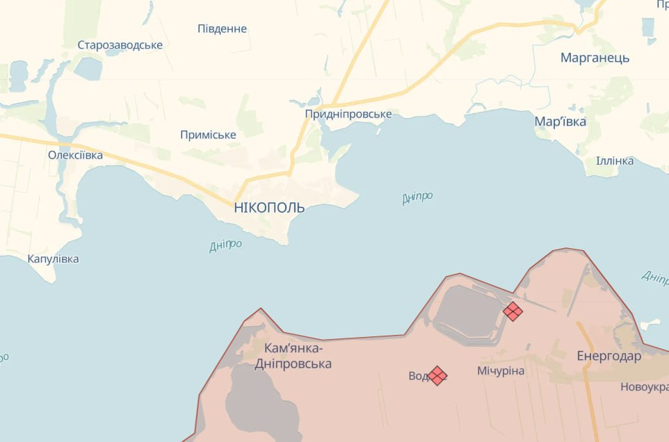 Под Никополем из-за обстрела без света осталась тысяча семей