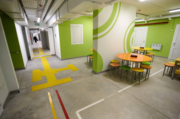 Безопасность в приоритете. Лисовой заявил о строительстве первых полноценных подземных школ