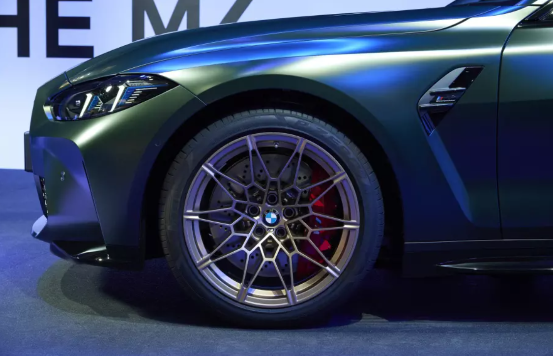 На честь легендарної траси: BMW показала спецверсію спорткара M4 Competition