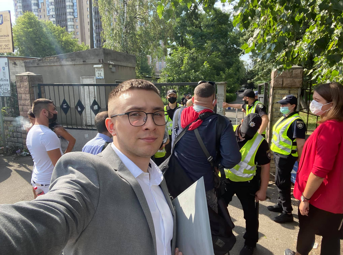 Сергей Стерненко: что известно о волонтере и нападениях на него