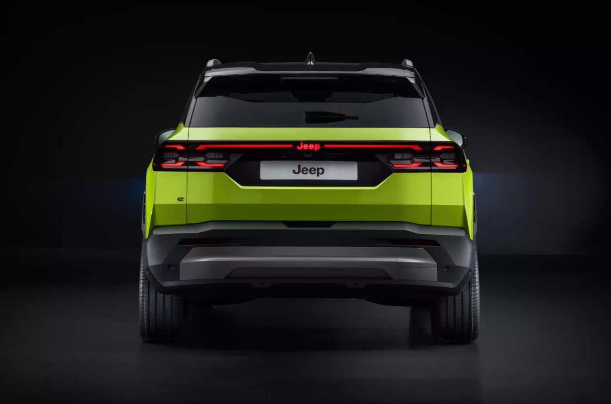 Jeep представив кросовер Compass третього покоління: фото та характеристики усіх версій