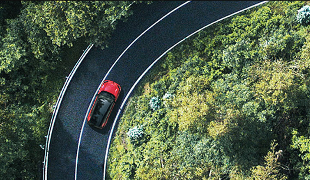 Новий кросовер Toyota RAV4 вперше показали на офіційних фото та назвали дату дебюту