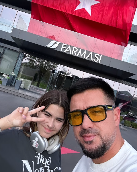 Бывший муж Лорак встретился с дочерью в Турции. Как выглядит его ребенок