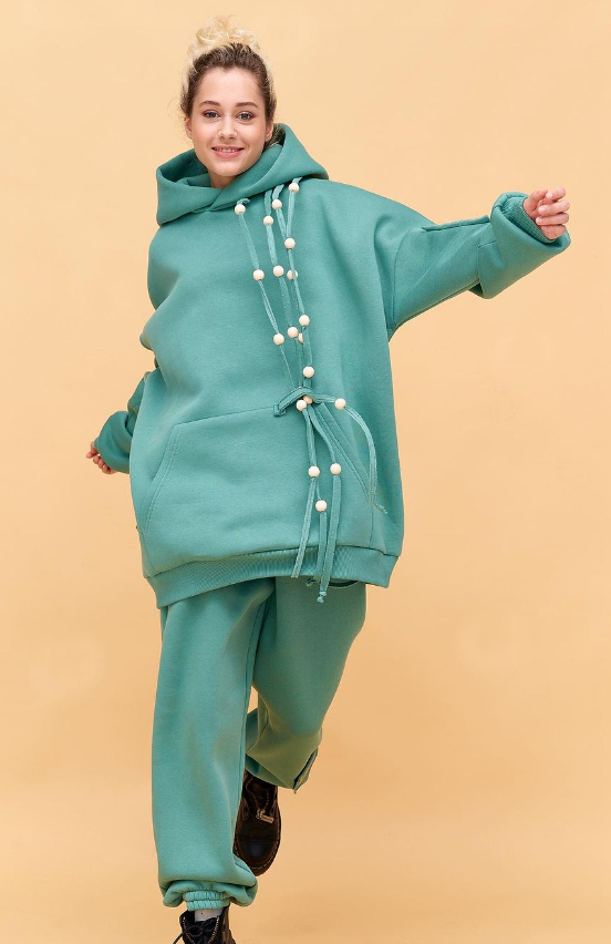 Худи-антистресс. В Украине появилась одежда, которая помогает справиться с паническими атаками (фото)