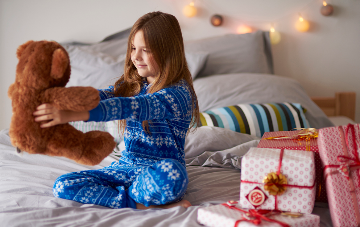 Звідки взявся Святий Миколай та чи є зв'язок із Санта Клаусом: бліц зі священником ПЦУ