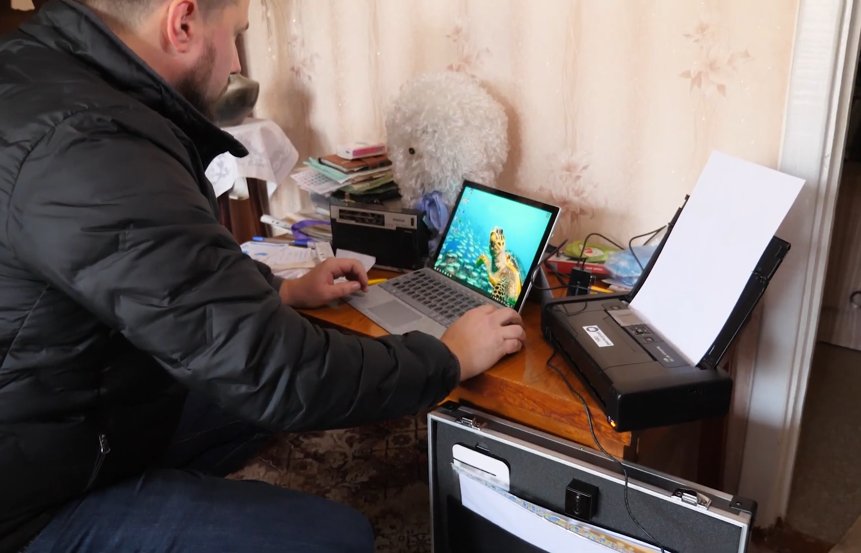 Послуги без черг: хто і як може замовити додому "цифрову валізу" ЦНАП