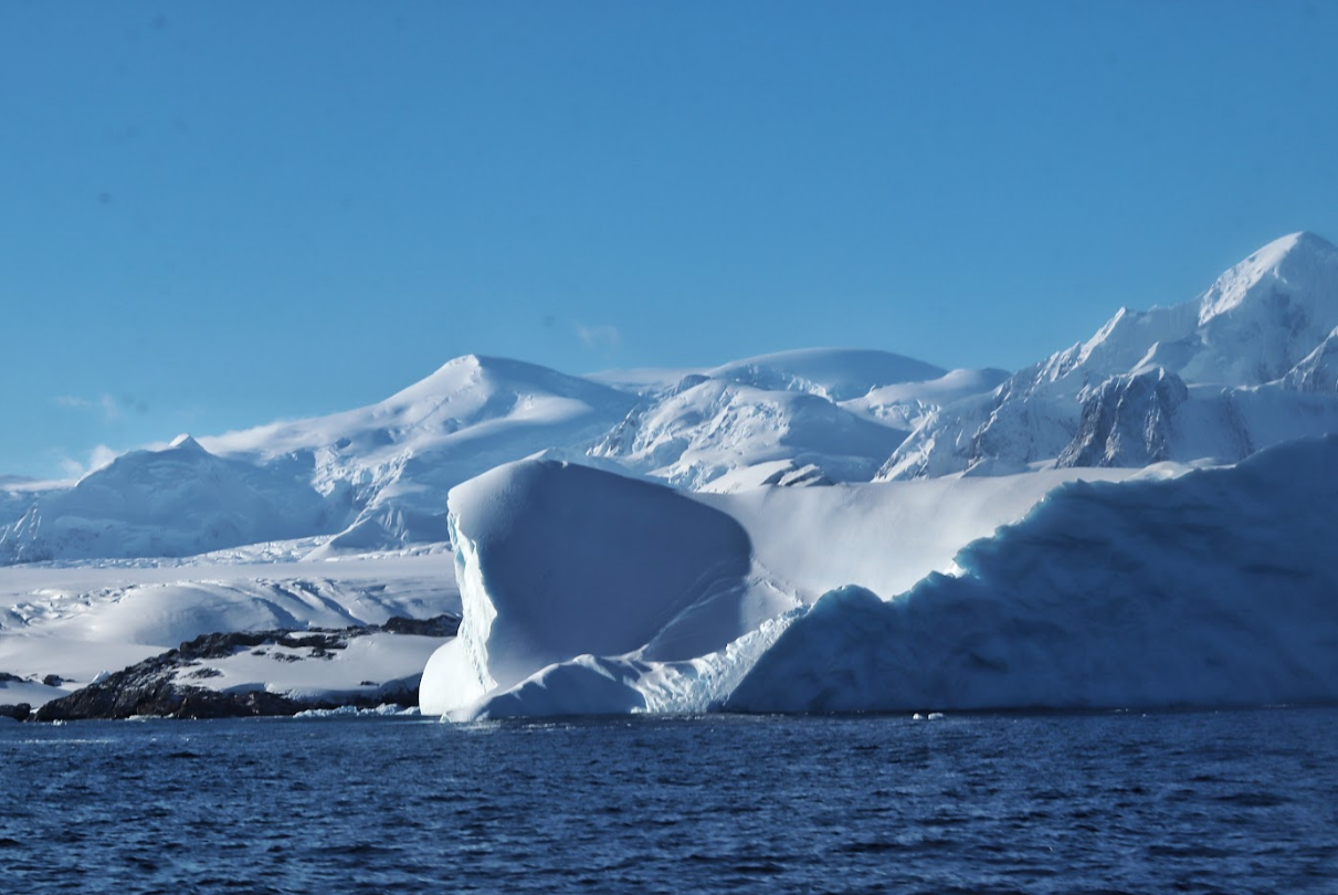На передовій світової науки: як працюють українські полярники й що досліджують в Антарктиці