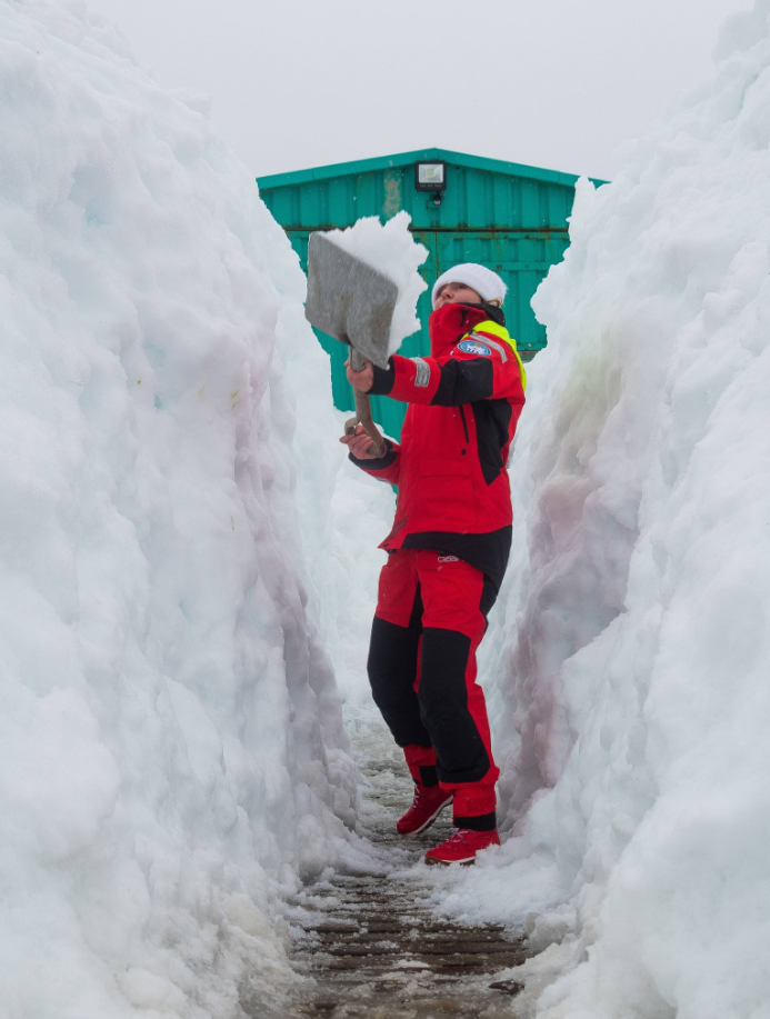 Українську антарктичну експедицію вперше в історії очолить жінка: про кого йдеться