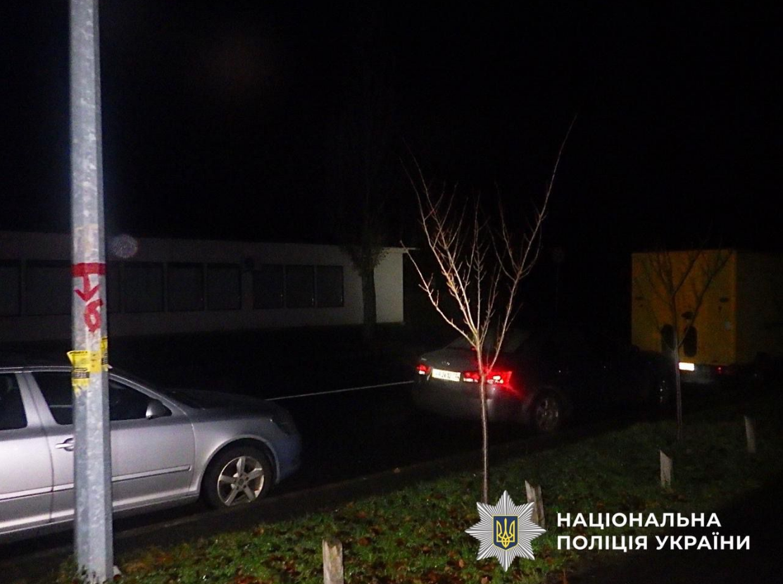 В Киеве водитель такси сломал челюсть пассажирке: в полиции сказали, что ему грозит