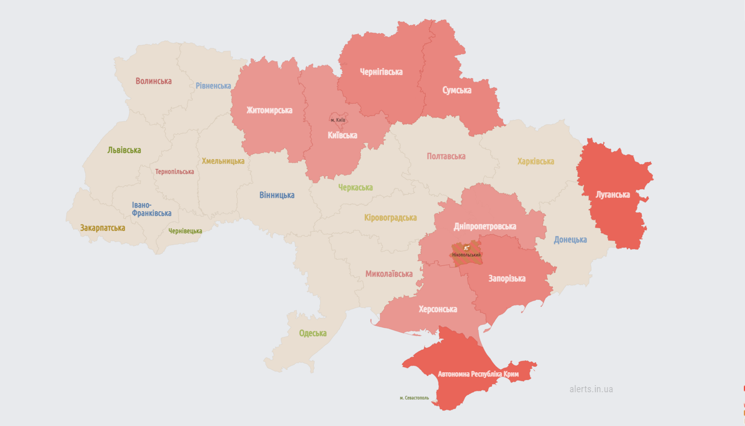 У Києві та низці областей оголосили повітряну тривогу: атакують дрони, працює ППО
