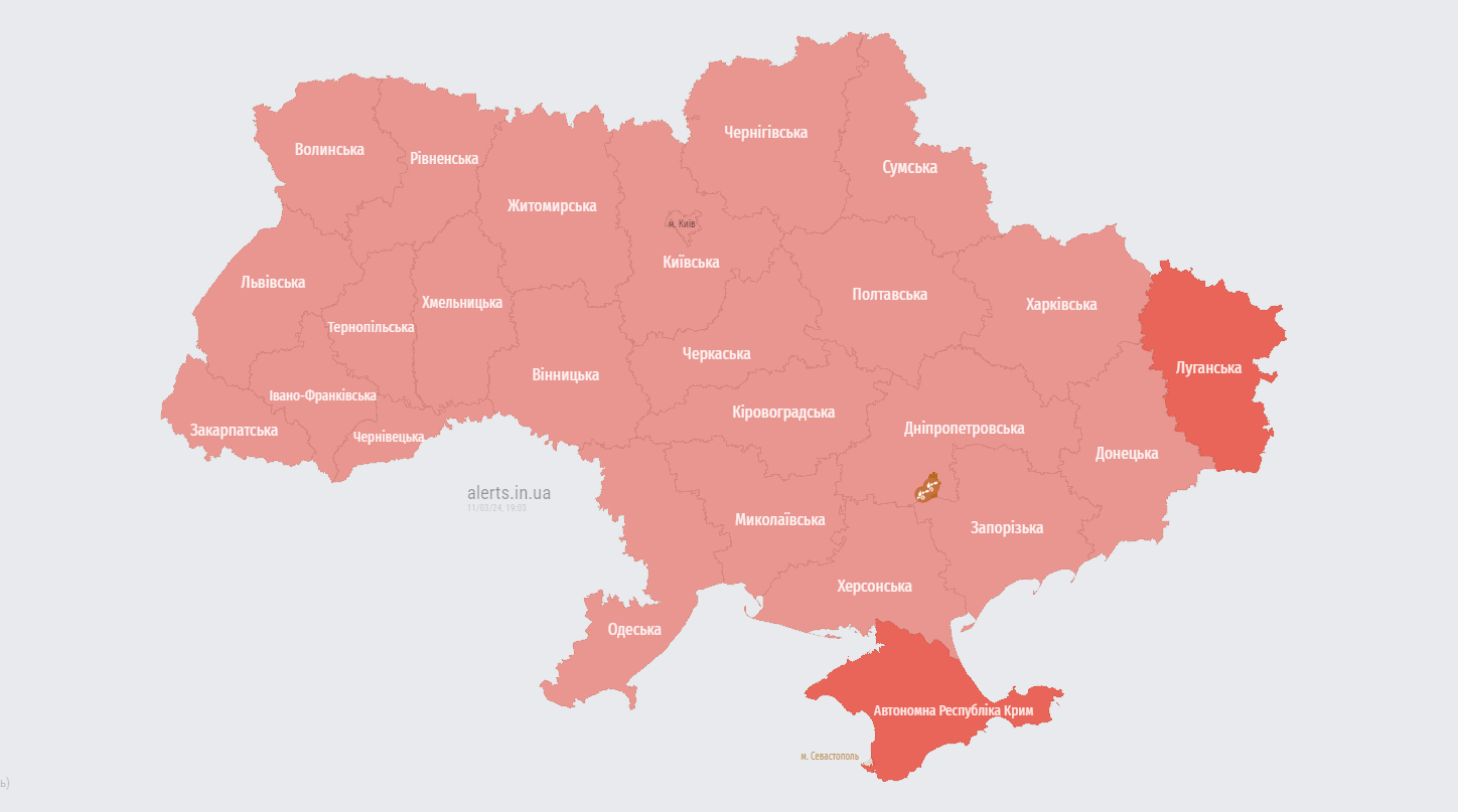 По всей Украине объявили воздушную тревогу: в России взлетел МиГ-31К
