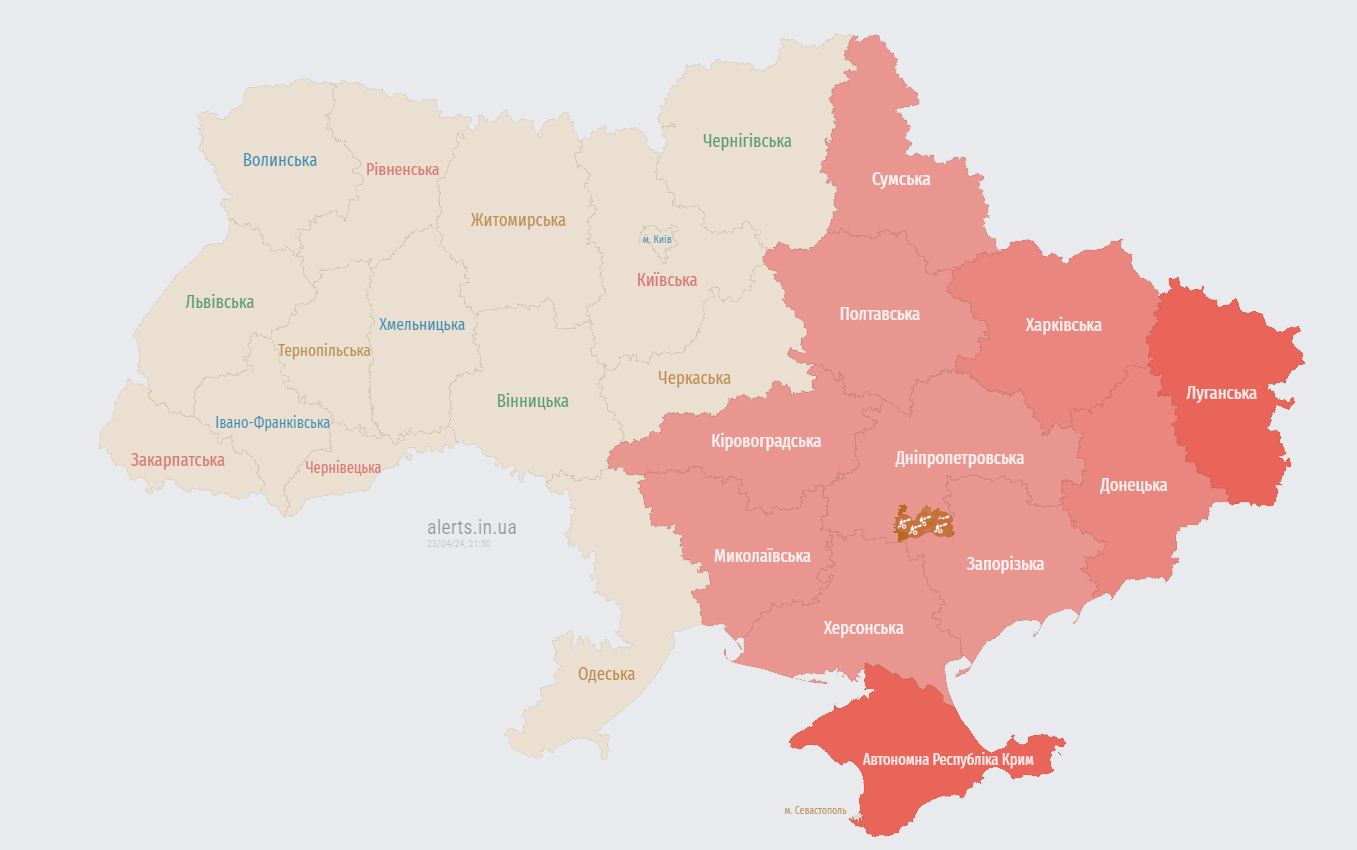 У низці регіонів України оголосили повітряну тривогу: є загроза &quot;Шахедів&quot; та ракет