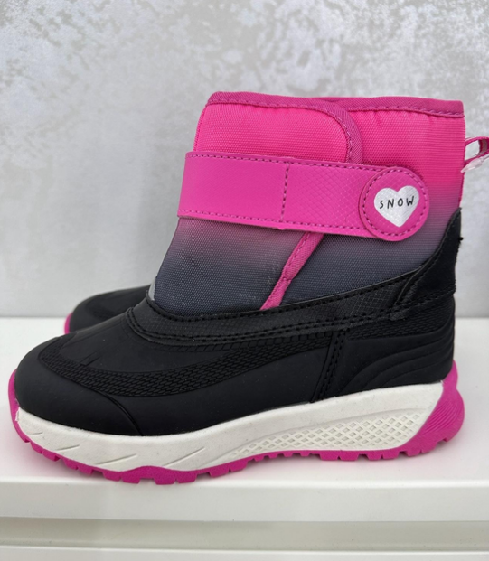 Яке дитяче взуття буде модним цієї зими: топ-5 головних трендів