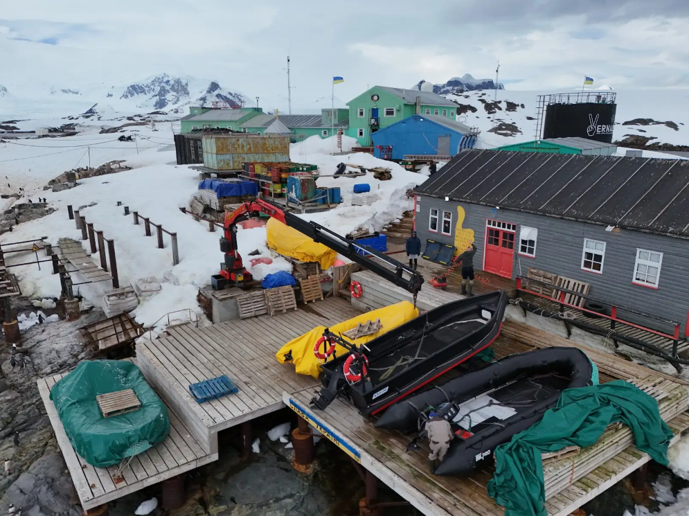 Битва за ресурсы 2048 года: зачем Украине Антарктика и как зарабатывает ледокол "Ноосфера"