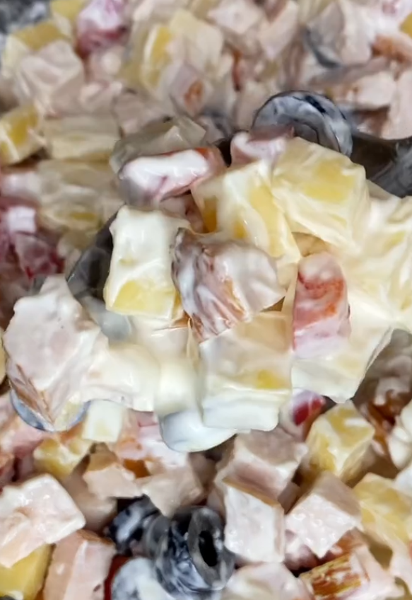 Оригинальный салат за 5 минут. Новогодний рецепт, который вам точно понравится