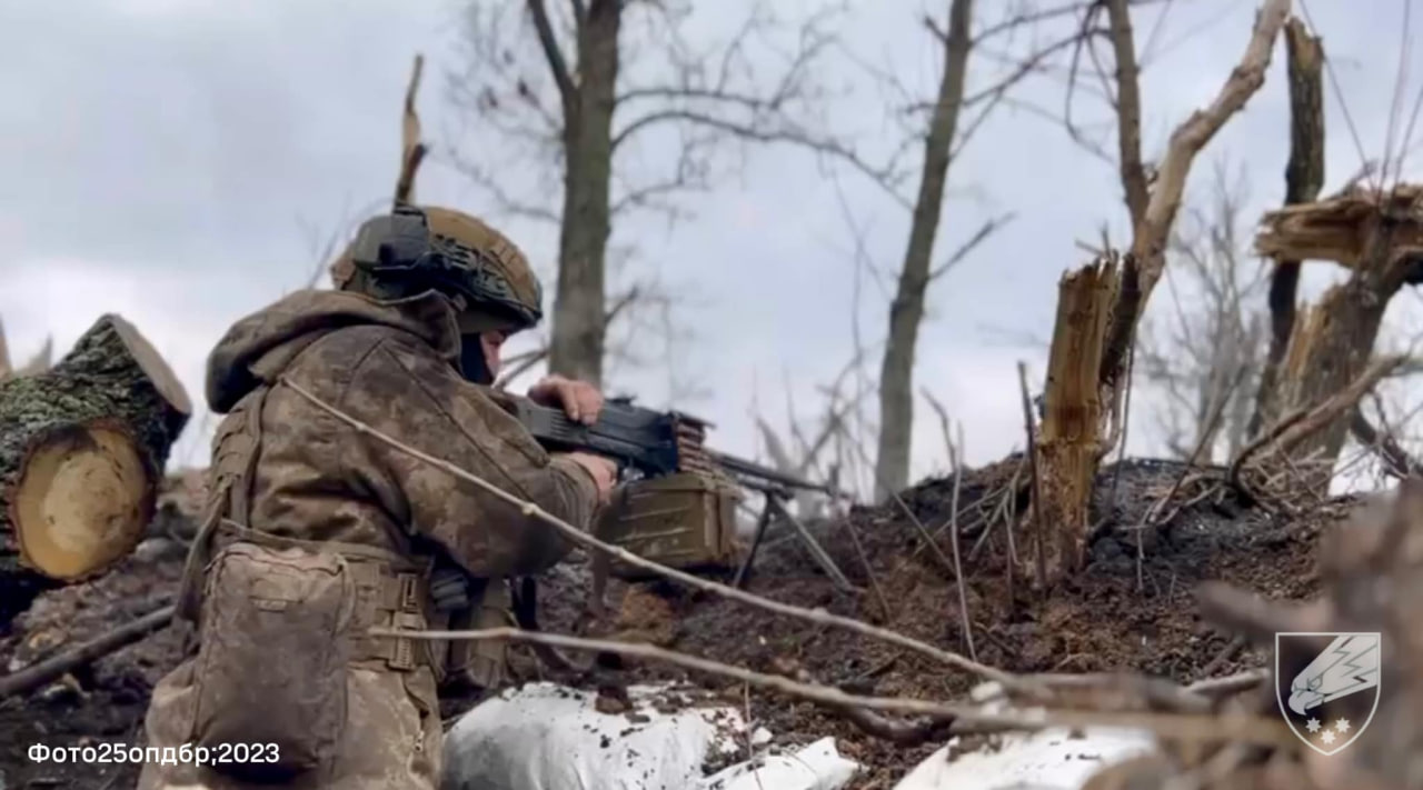 Зазирніть у ці очі: як виглядають Січеславські десантники, які стоять на стражі незалежності