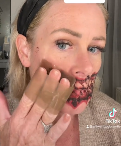 Женщина сделала временное тату на лице и не смогла его смыть: как она выглядит