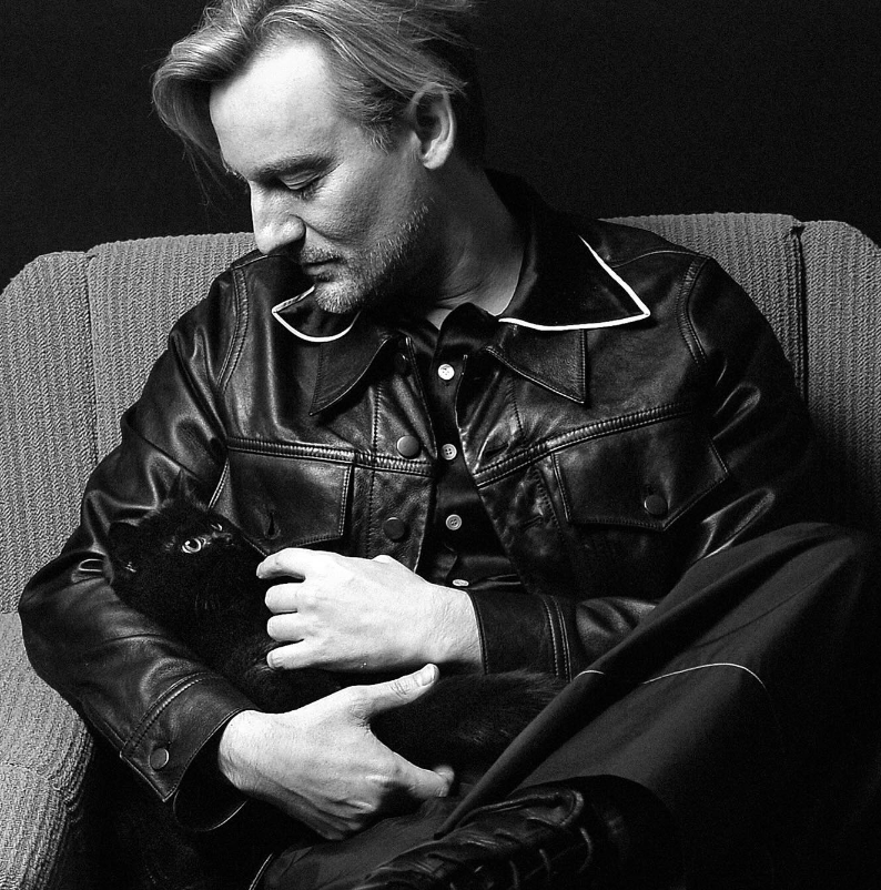 Алан Бадоєв видав серію відвертих кадрів: таким його мало хто бачив