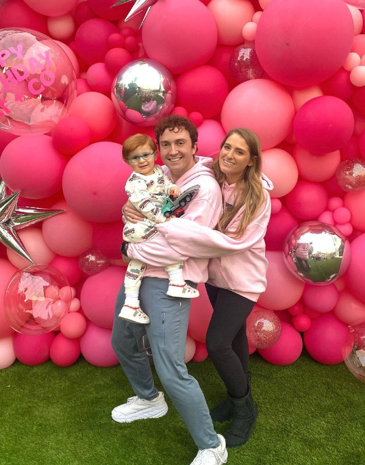 Як змінився рудоволосий хлопчик з фільму "Діти шпигунів": ви його не впізнаєте (фото)