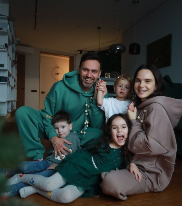 Жена Мирошниченко раскрыла правду о воспитании приемного сына и довела сеть до слез