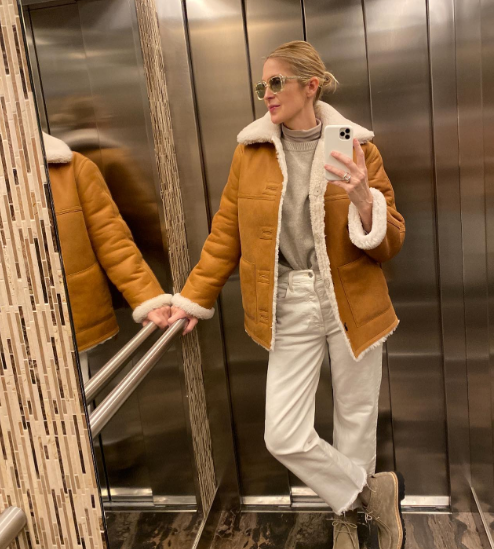 Зірка &quot;Пліткарки&quot; показалася у стильному одязі від українських брендів: скільки коштують &quot;луки&quot; (фото)