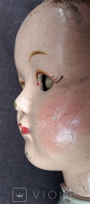 Такая старая кукла никому не понравится, но ее стоимость вас ошарашит (фото)