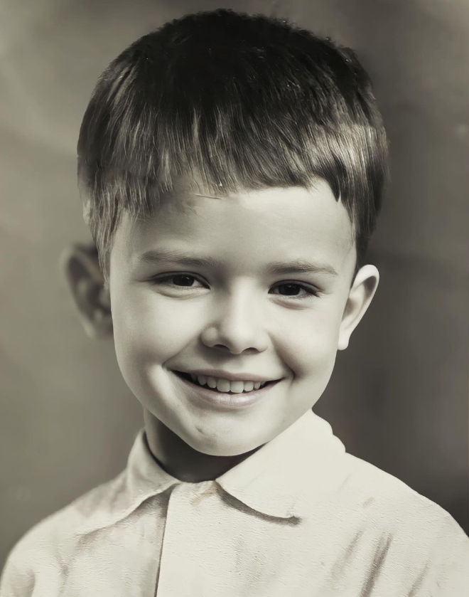 Данилко розчулив фанів рідкісним фото з дитинства: &quot;Який гарнюня!&quot;