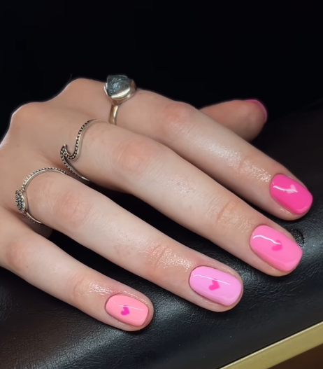 Классический френч - прошлый век. Именно этот маникюр сделает вас изящной и стильной