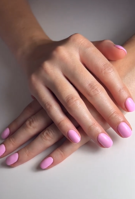 Классический френч - прошлый век. Именно этот маникюр сделает вас изящной и стильной