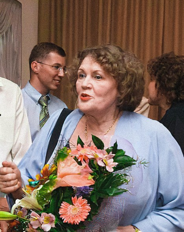 &quot;Бомбы в четыре утра - привычные с детства&quot;. Что нужно знать о невероятном жизненном пути Лины Костенко