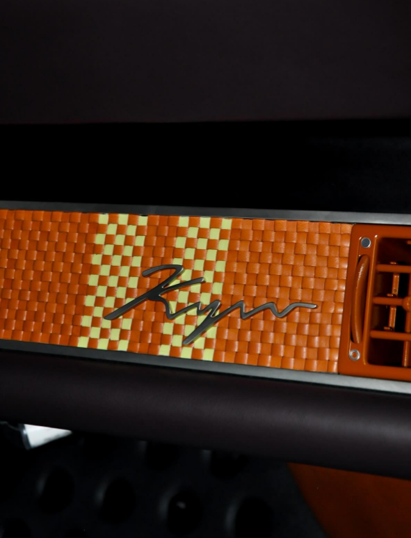 В Украину привезли уникальный Porsche за бешеные деньги: что известно (фото)