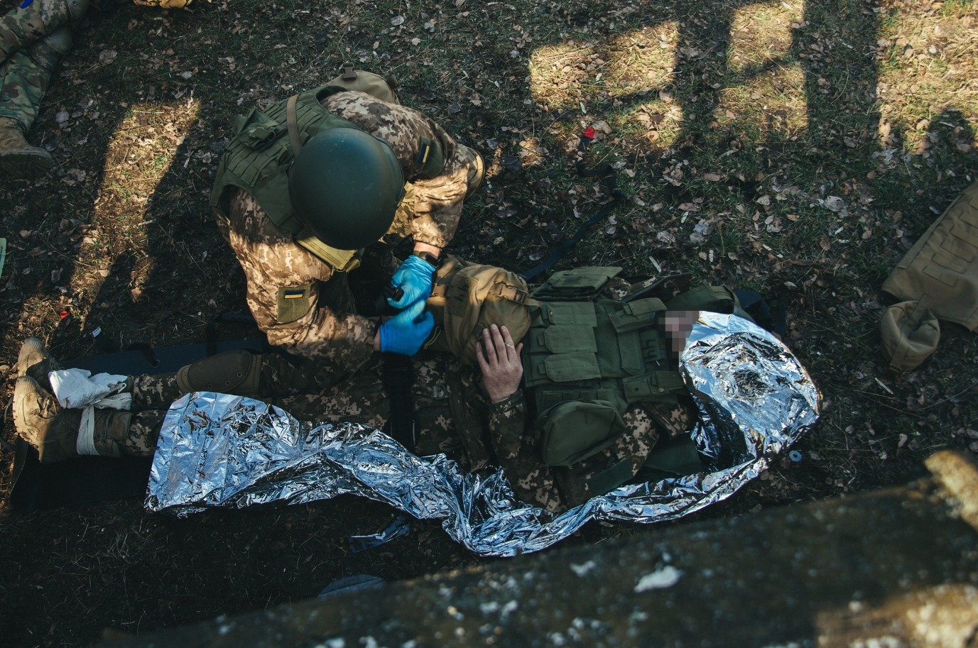 Украинцам показали, как канадские военные учат наших медиков (фото)